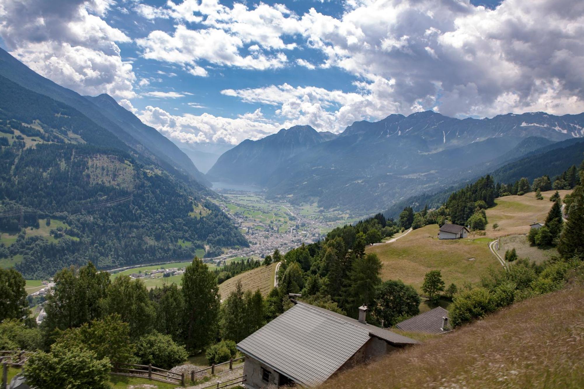 Ristorante Pensione Chalet Stazione Poschiavo Exterior photo