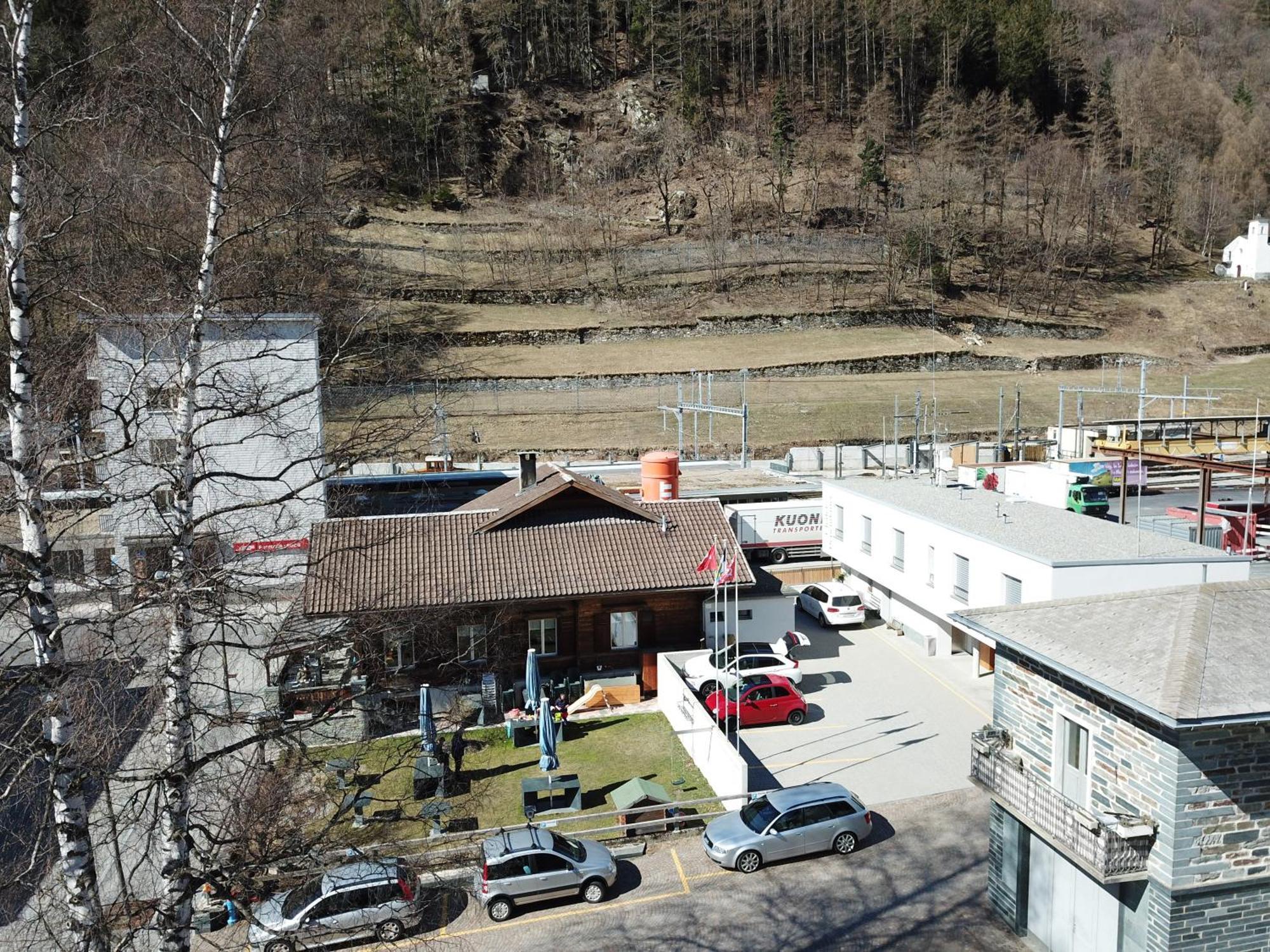 Ristorante Pensione Chalet Stazione Poschiavo Exterior photo