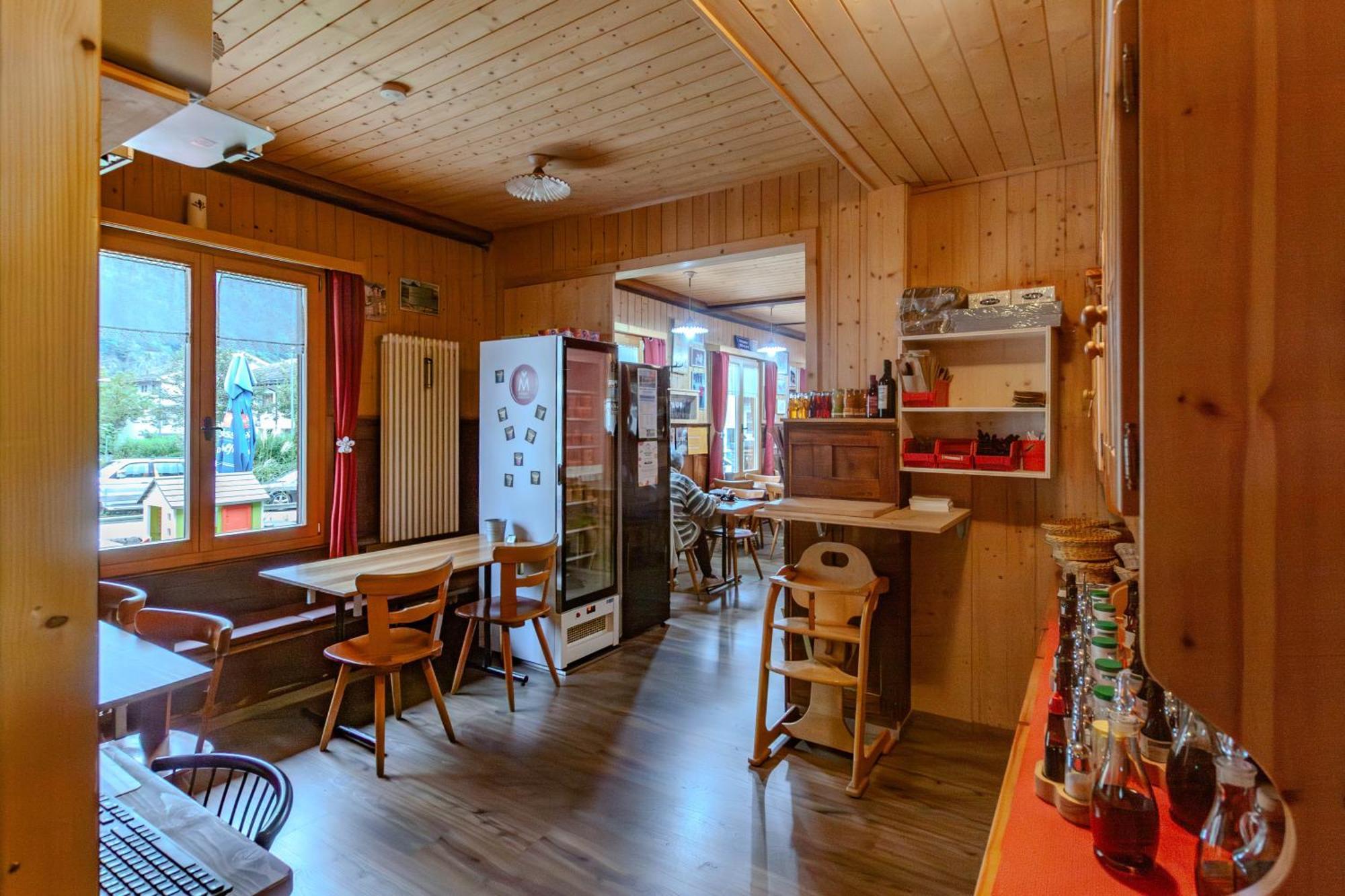 Ristorante Pensione Chalet Stazione Poschiavo Exterior photo