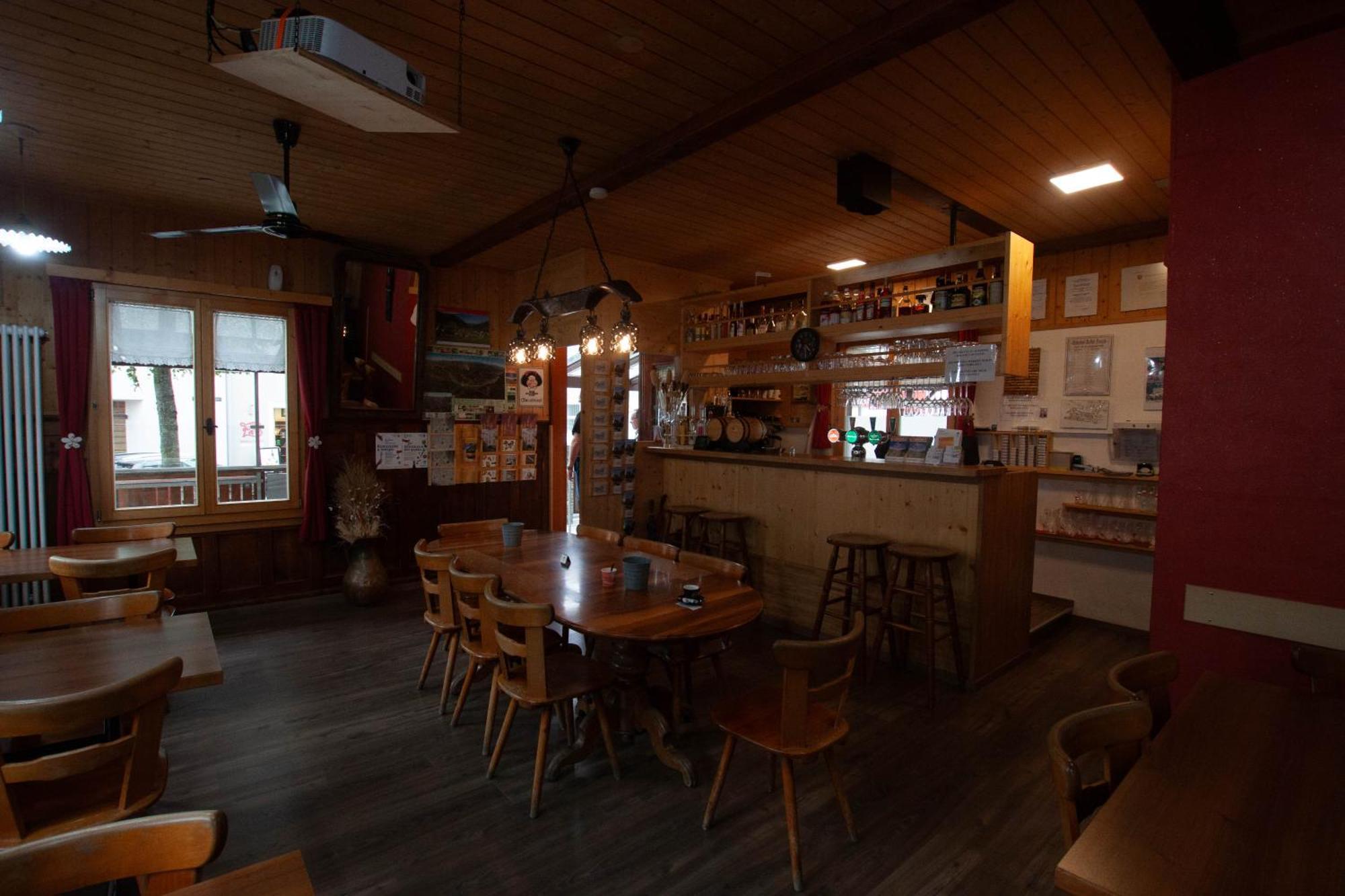 Ristorante Pensione Chalet Stazione Poschiavo Exterior photo